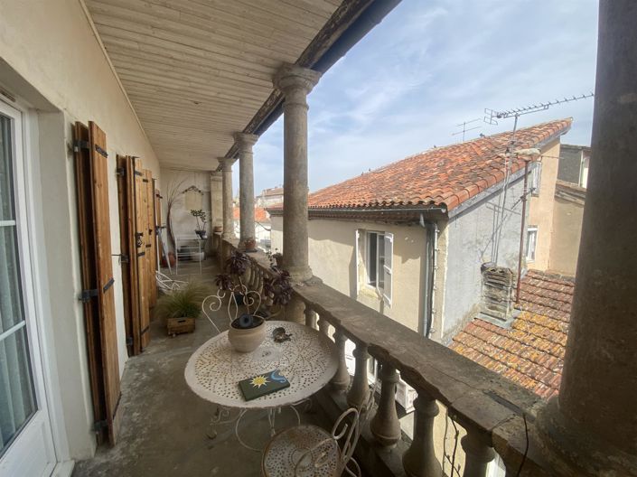 Image No.6-4 Bed House for sale