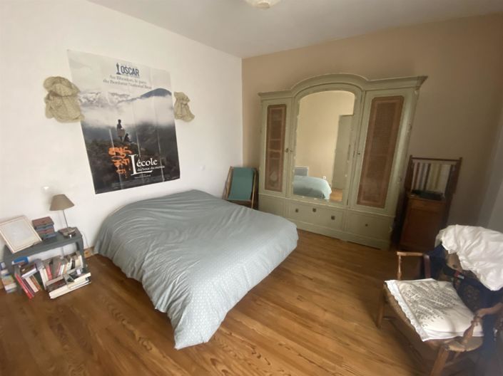 Image No.7-4 Bed House for sale