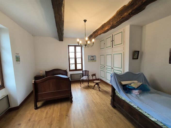 Image No.12-5 Bed House for sale