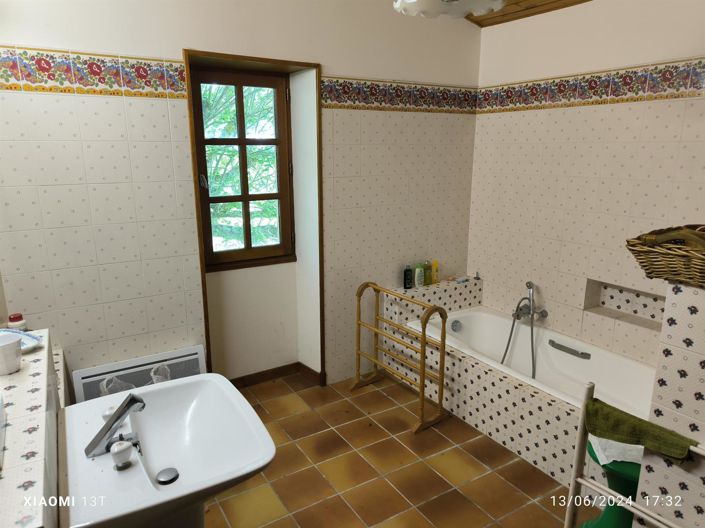 Image No.14-5 Bed House for sale