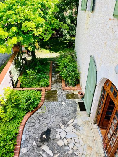 Image No.17-5 Bed House for sale