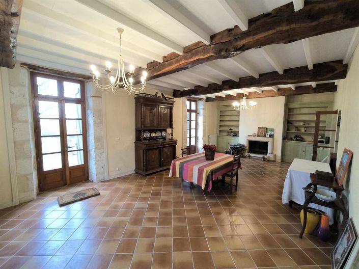 Image No.5-5 Bed House for sale