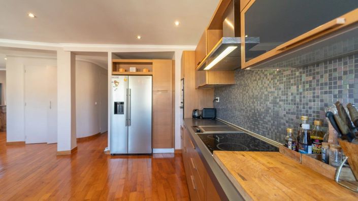 Image No.9-4 Bed Property for sale