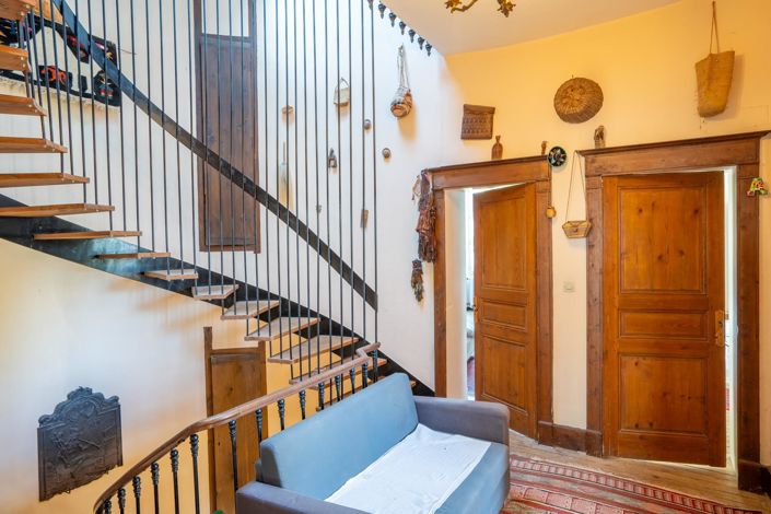 Image No.13-6 Bed House for sale