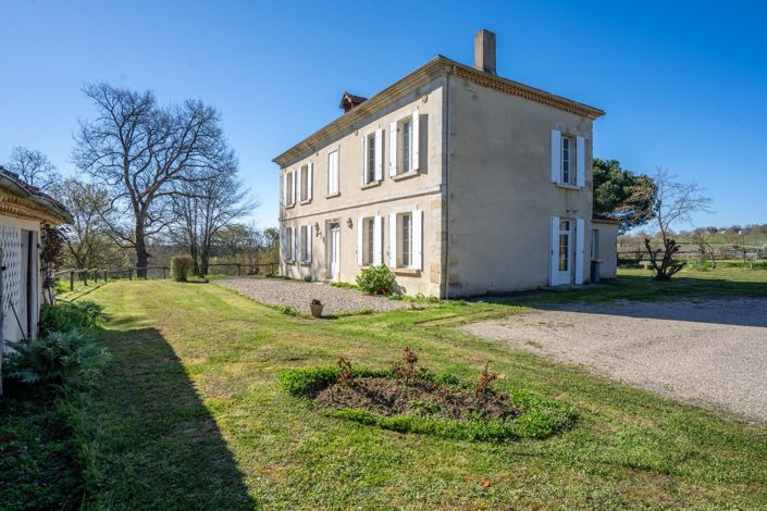 Image No.4-6 Bed House for sale