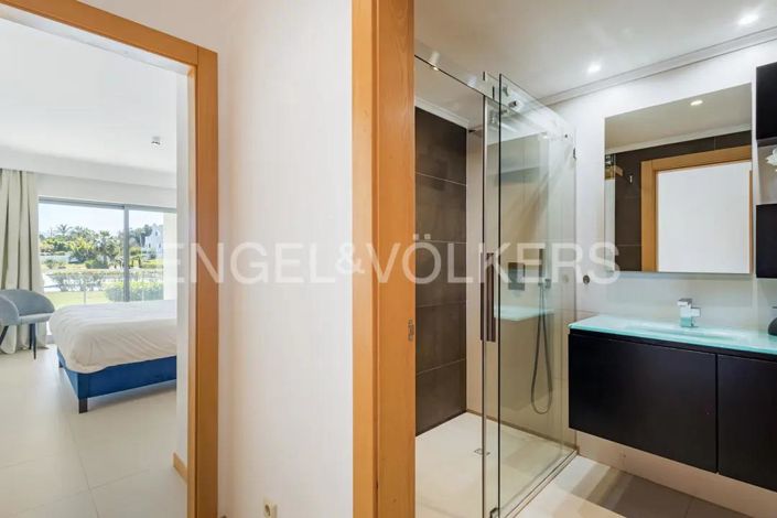 Image No.12-1 Bed Apartment for sale