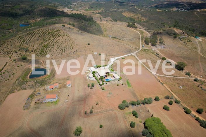 Image No.50-Maison de 4 chambres à vendre à Lagos