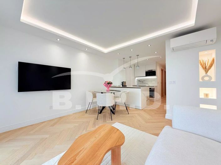 Image No.1-Appartement de 2 chambres à vendre à Cannes