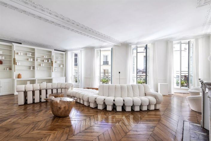 Image No.1-3 Bed Apartment for sale