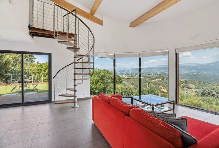 Image No.6-4 Bed House for sale