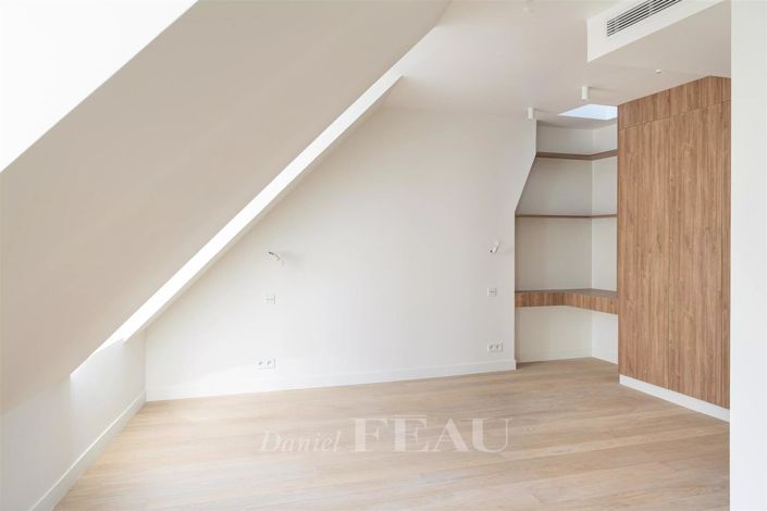 Image No.14-3 Bed Apartment for sale