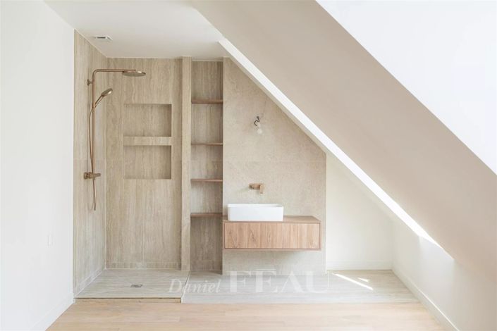 Image No.17-3 Bed Apartment for sale