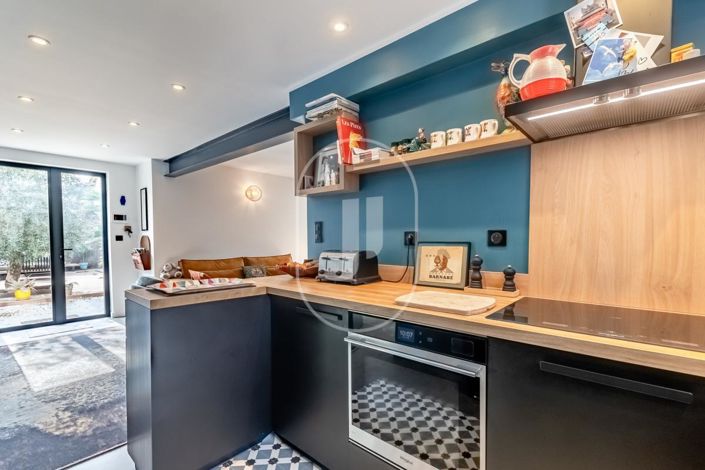 Image No.6-3 Bed House for sale