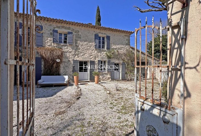 Image No.1-4 Bed House for sale