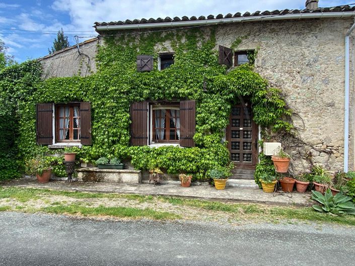 Pellegrue, House
