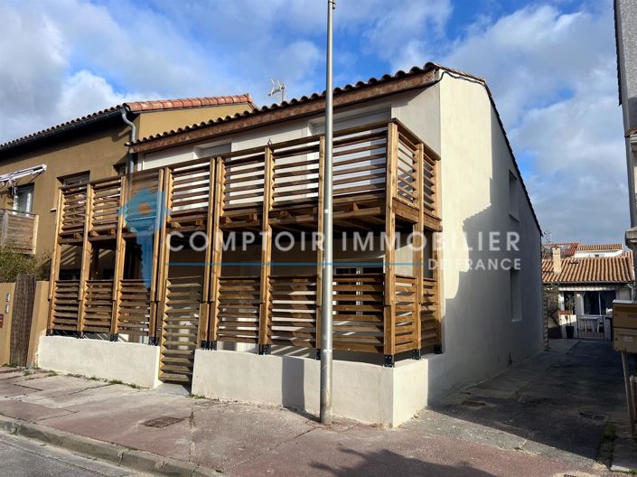 Image No.1-4 Bed House for sale
