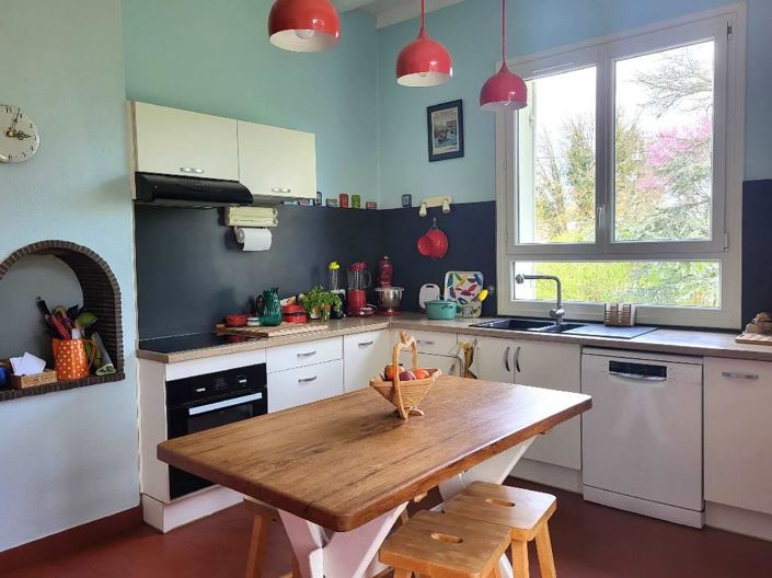 Image No.4-5 Bed House for sale