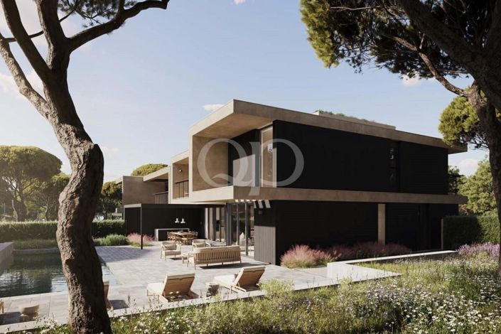 Image No.1-4 Bed House for sale