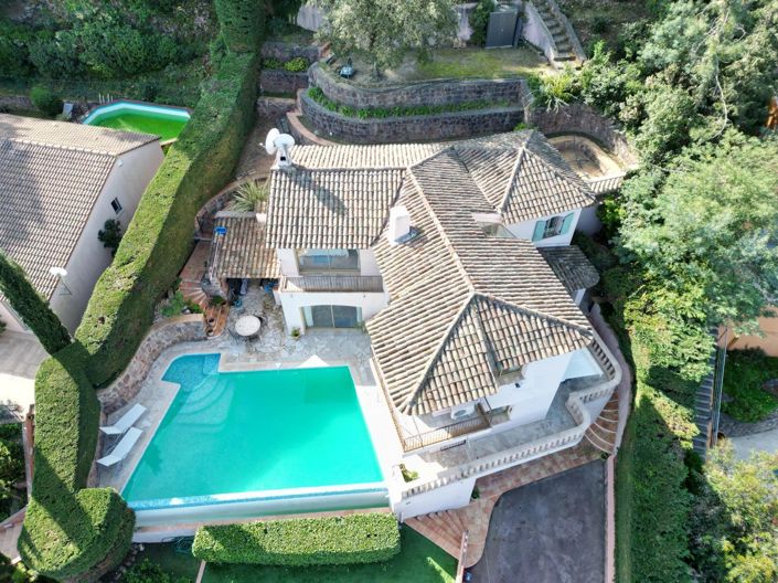 Image No.9-3 Bed House for sale