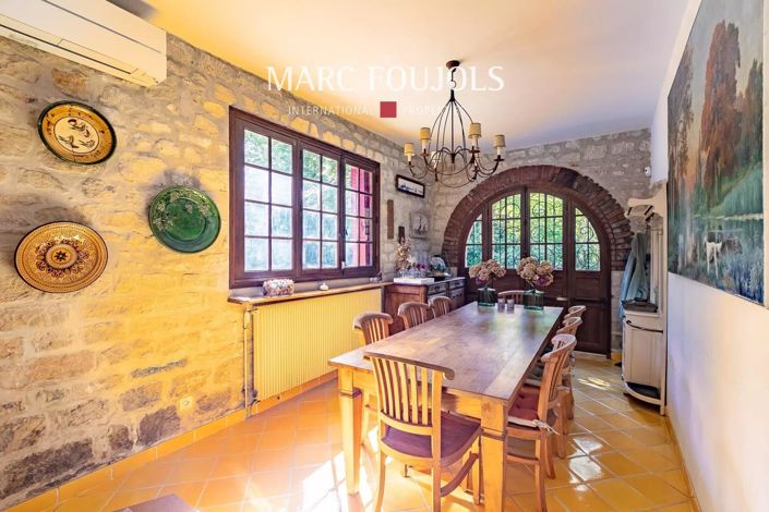 Image No.14-6 Bed House for sale