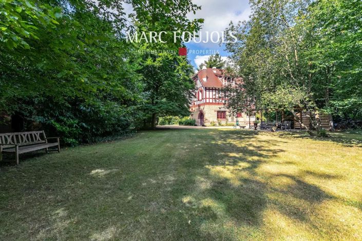 Image No.6-6 Bed House for sale