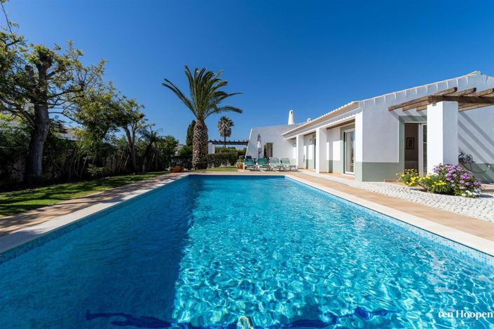 Image No.1-3 Bed House for sale