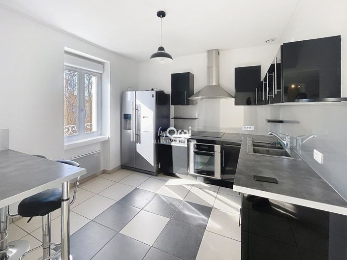 Image No.1-4 Bed Apartment for sale