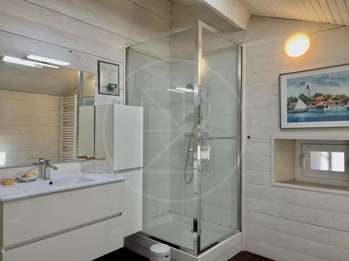 Image No.10-4 Bed House for sale