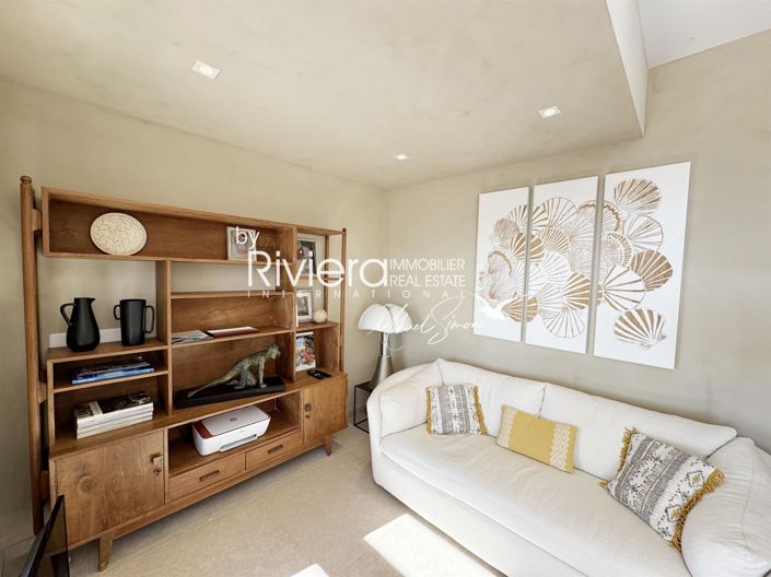 Image No.15-4 Bed House for sale