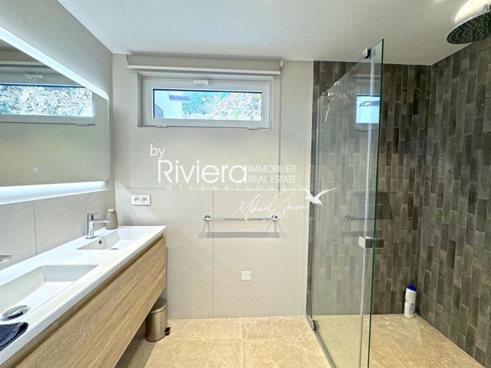 Image No.20-4 Bed House for sale