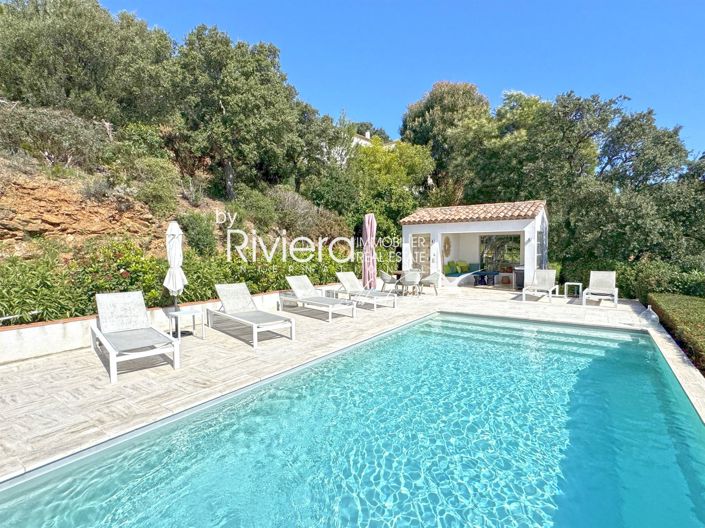 Image No.3-4 Bed House for sale