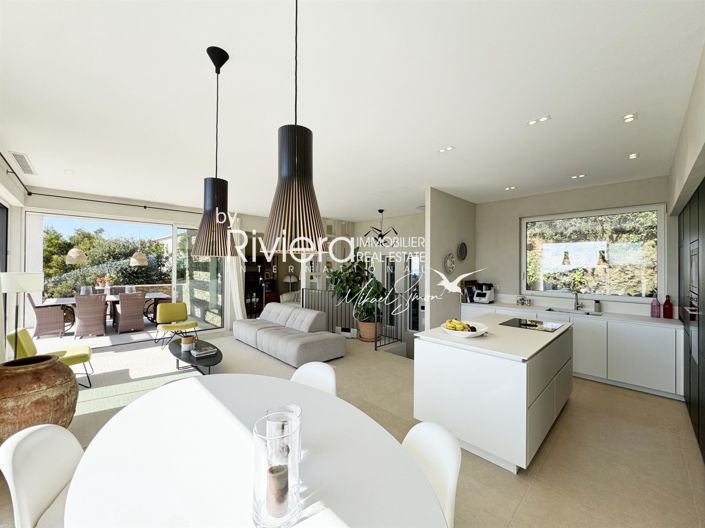 Image No.46-4 Bed House for sale