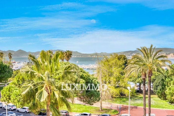 Image No.2-Propriété de 2 chambres à vendre à Cannes