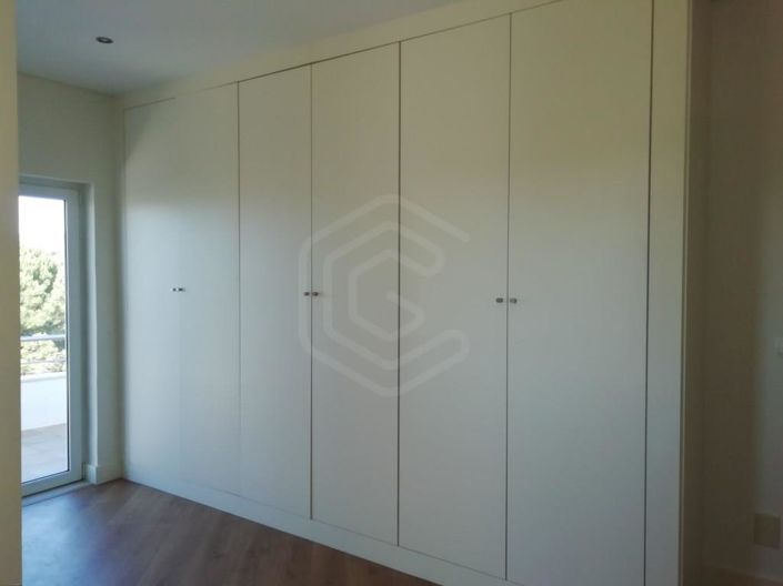 Image No.23-4 Bed House for sale