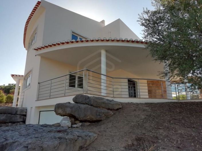 Image No.30-4 Bed House for sale