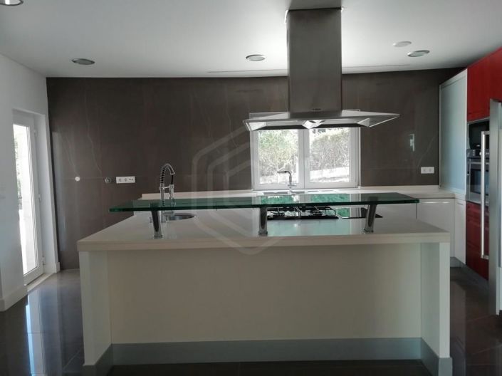 Image No.5-4 Bed House for sale