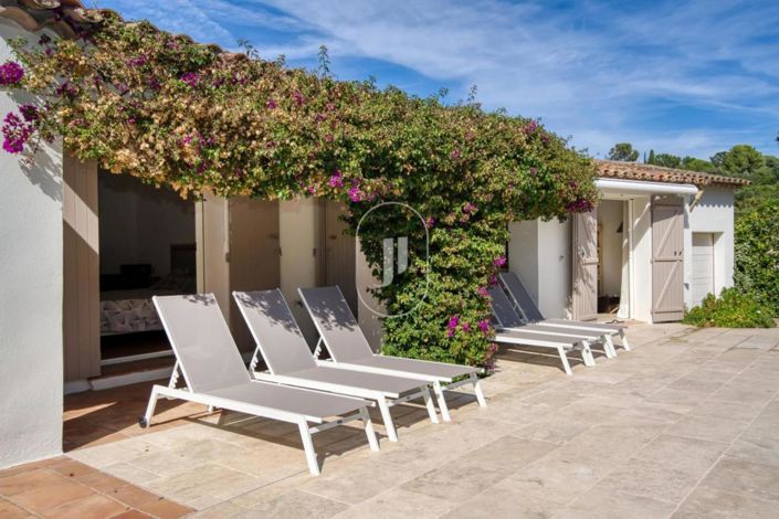 Image No.11-4 Bed House for sale