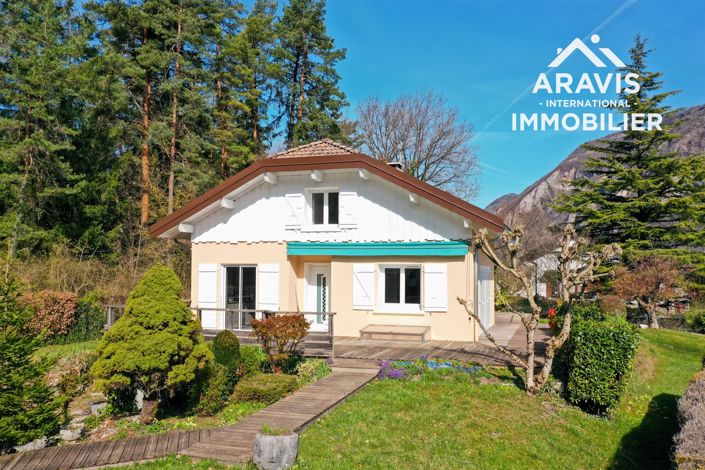 Image No.1-5 Bed House for sale