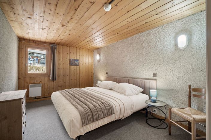 Image No.7-13 Bed House for sale