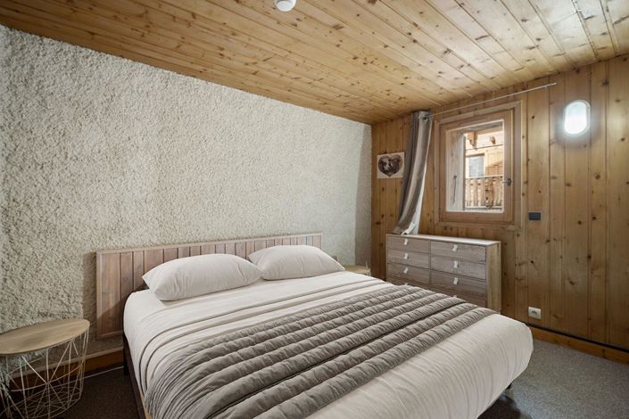 Image No.8-13 Bed House for sale