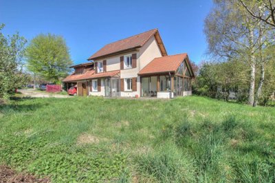 1 - Péron, House