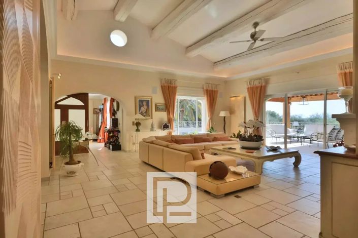 Image No.9-Maison de 9 chambres à vendre à Valbonne