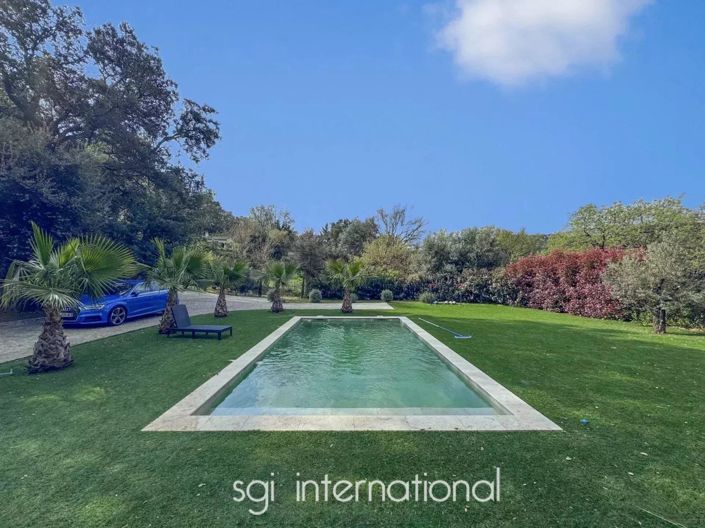 Image No.3-5 Bed House for sale