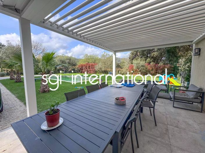 Image No.4-5 Bed House for sale