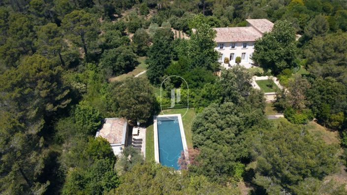 Image No.2-8 Bed House for sale