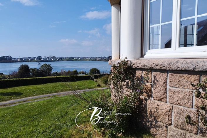 Image No.1-5 Bed House for sale