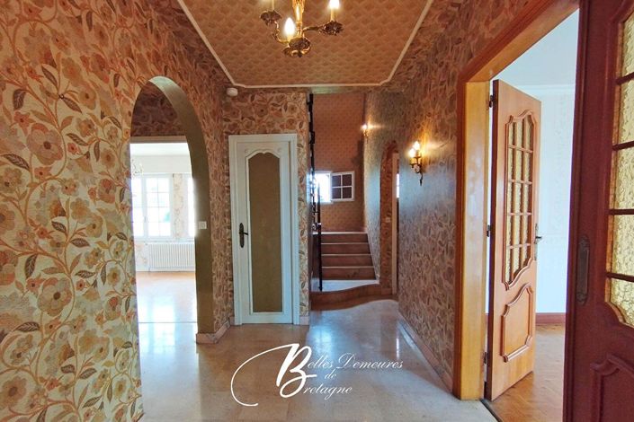 Image No.13-5 Bed House for sale