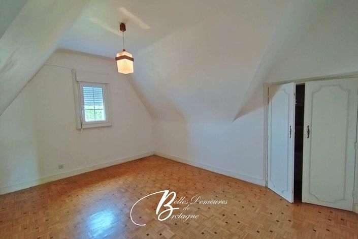 Image No.20-5 Bed House for sale