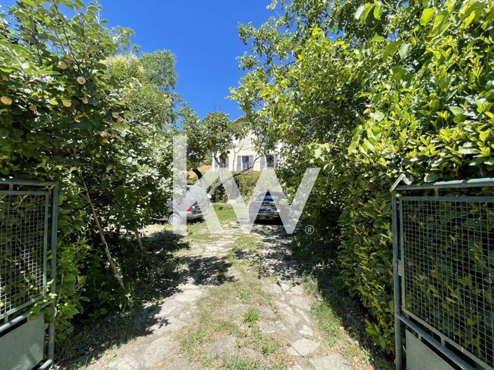 Image No.1-5 Bed House for sale