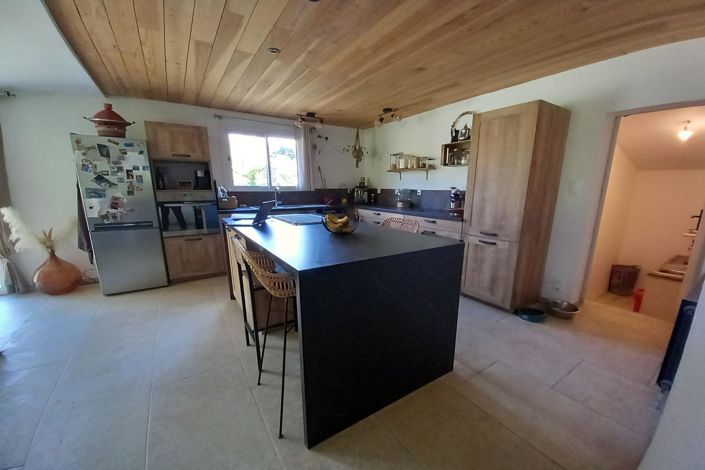 Image No.14-3 Bed House for sale